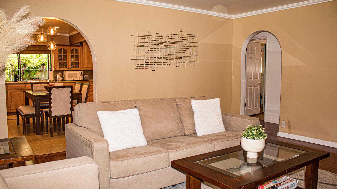 Photo of Livingroom in Fullerton
