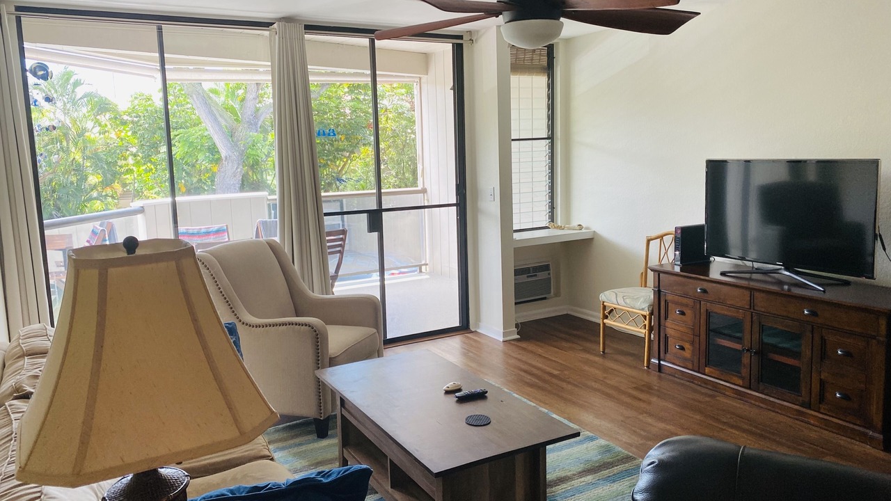 Photo of Livingroom in Historic Kailua Village