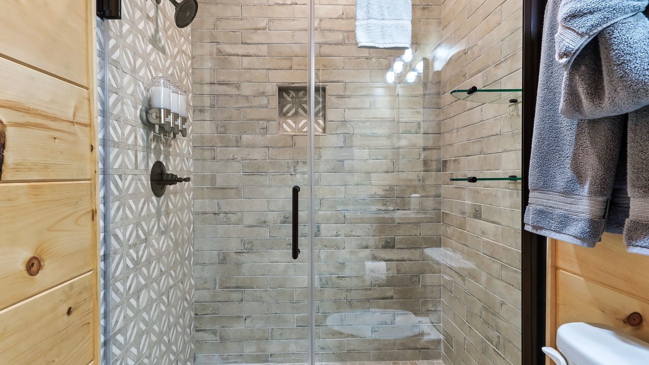 Photo of Bathroom in Black Bear Falls