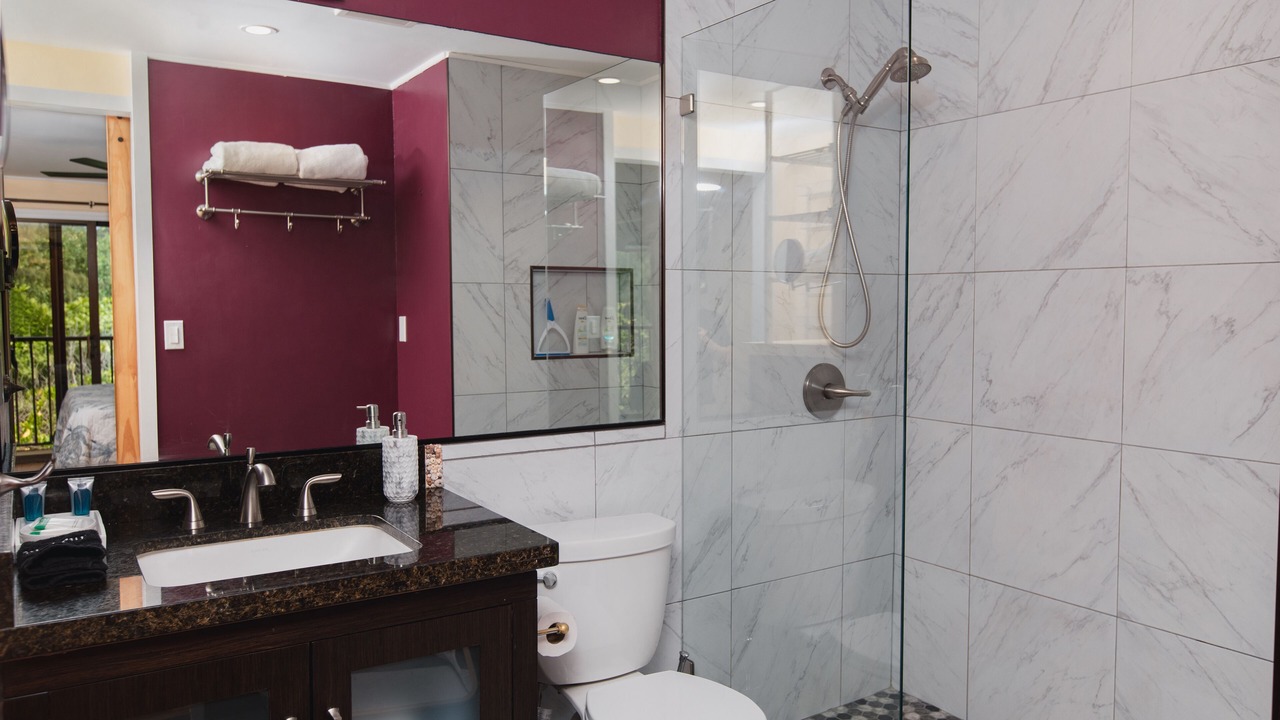Photo of Bathroom in Hanamaulu