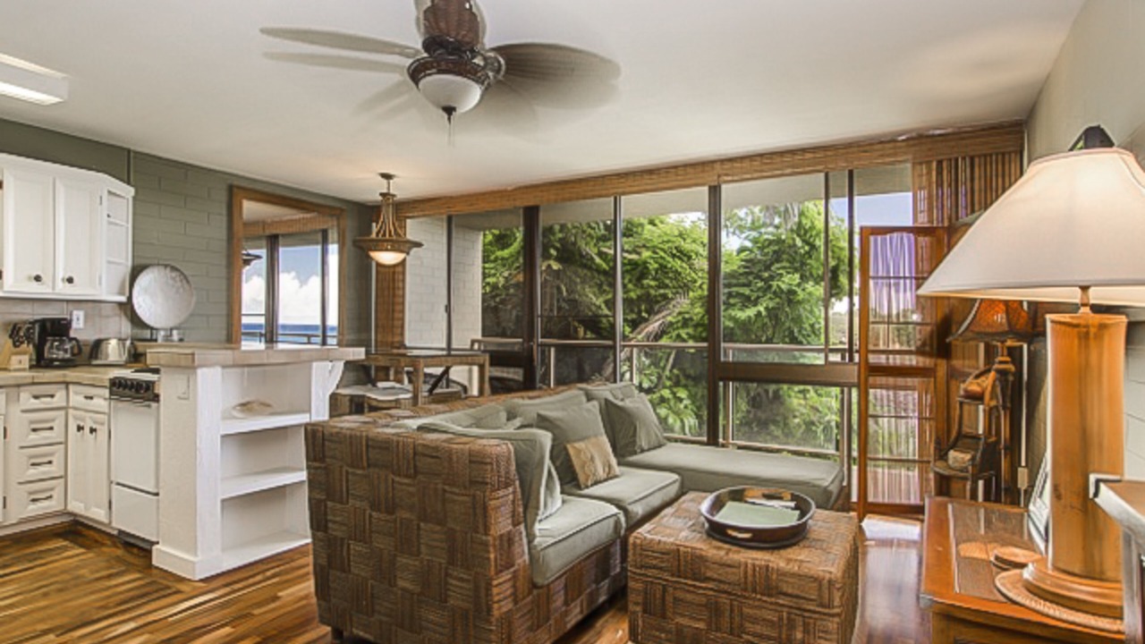 Photo of Livingroom in Poipu