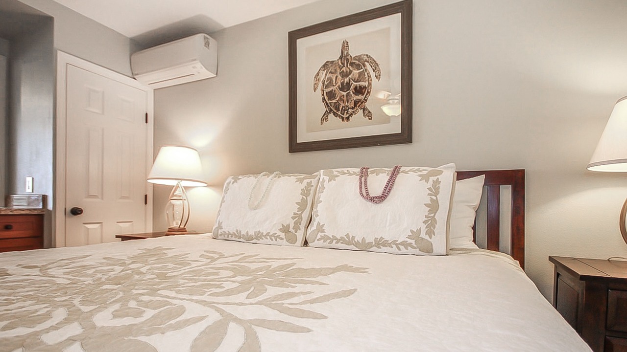 Photo of Bedroom in Poipu