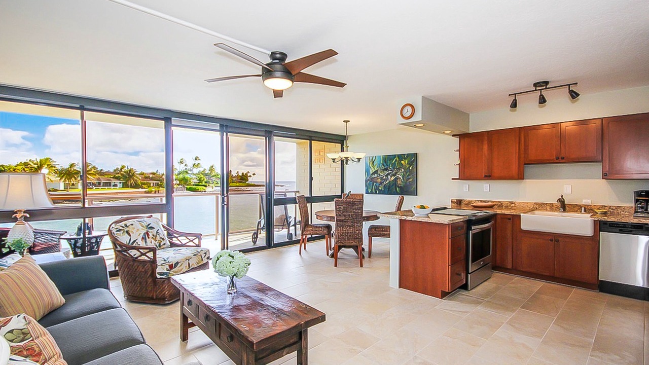 Photo of Livingroom in Poipu