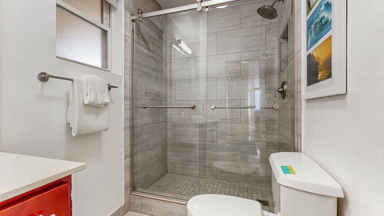 Photo of Bathroom in Poipu