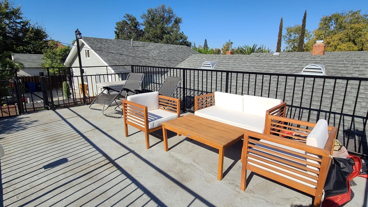Photo of Patio Balcony in North Hollywood
