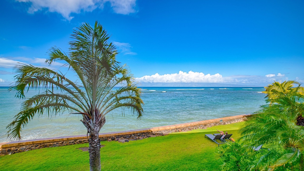 Photo of Others in Kahana