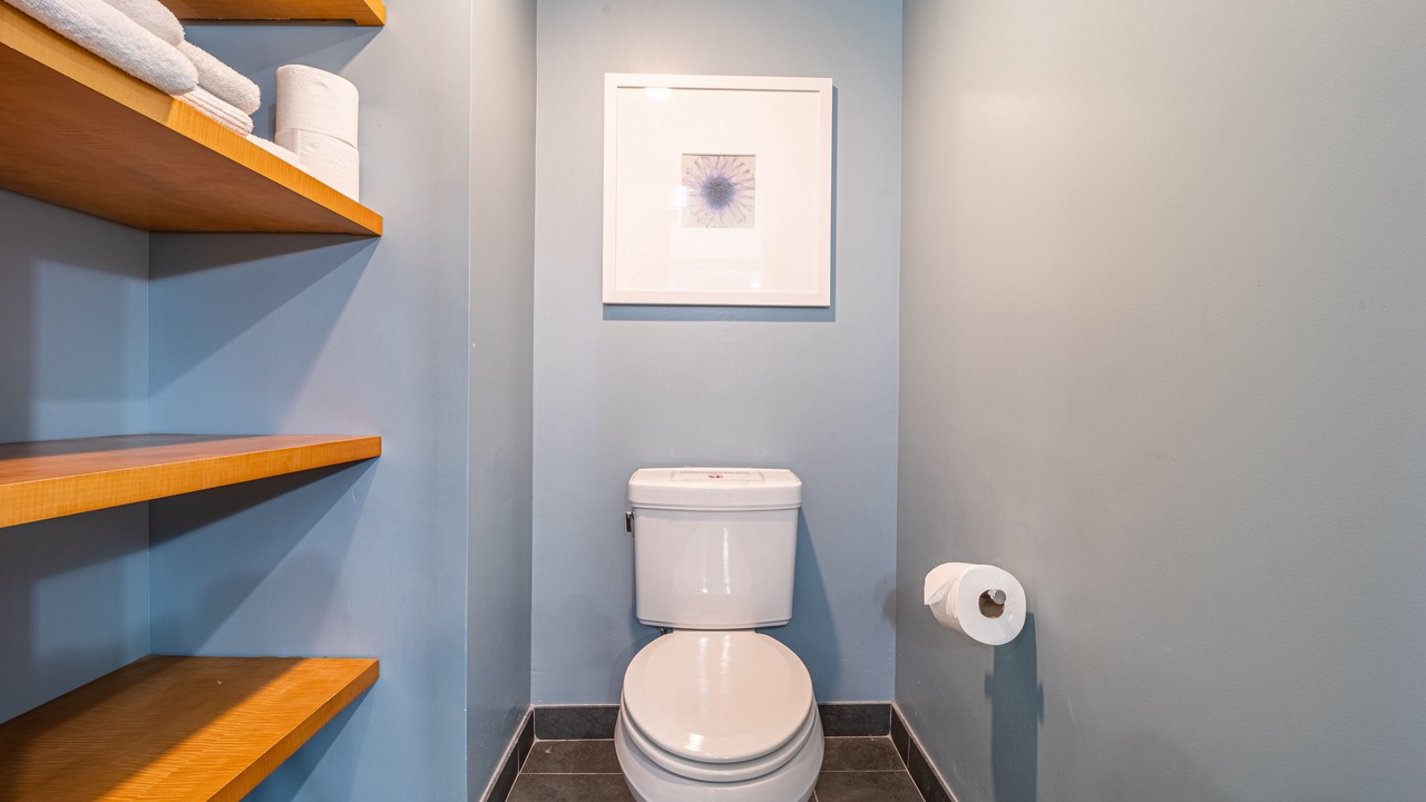 Photo of Bathroom in Ala Moana