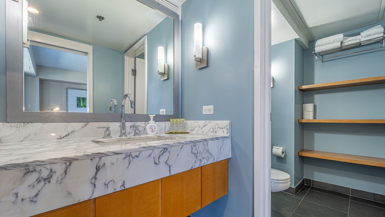 Photo of Bathroom in Ala Moana