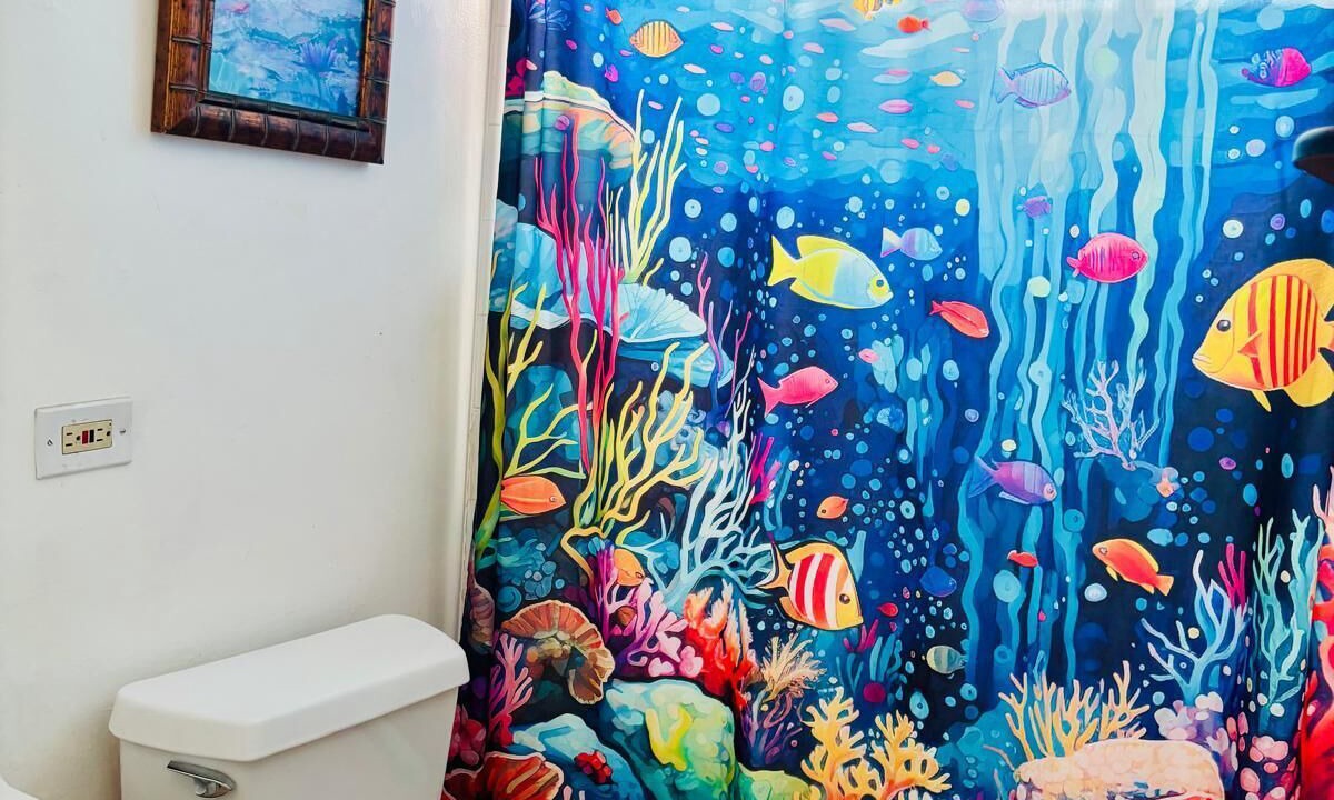 Photo of Bathroom in Waikiki