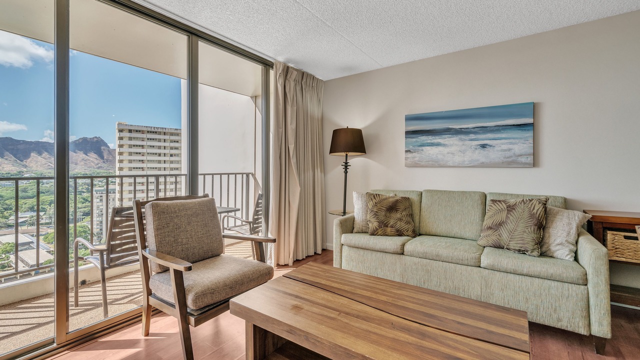 Photo of Livingroom in Waikiki