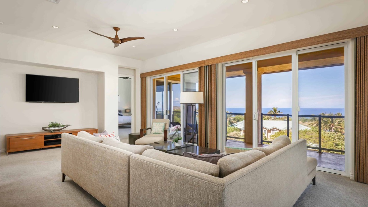 Photo of Livingroom in Kamuela