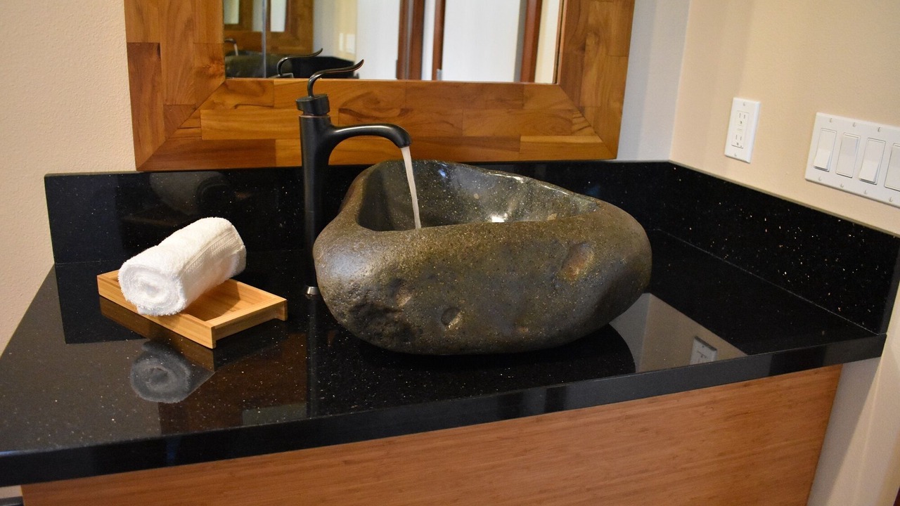 Photo of Bathroom in Keaukaha