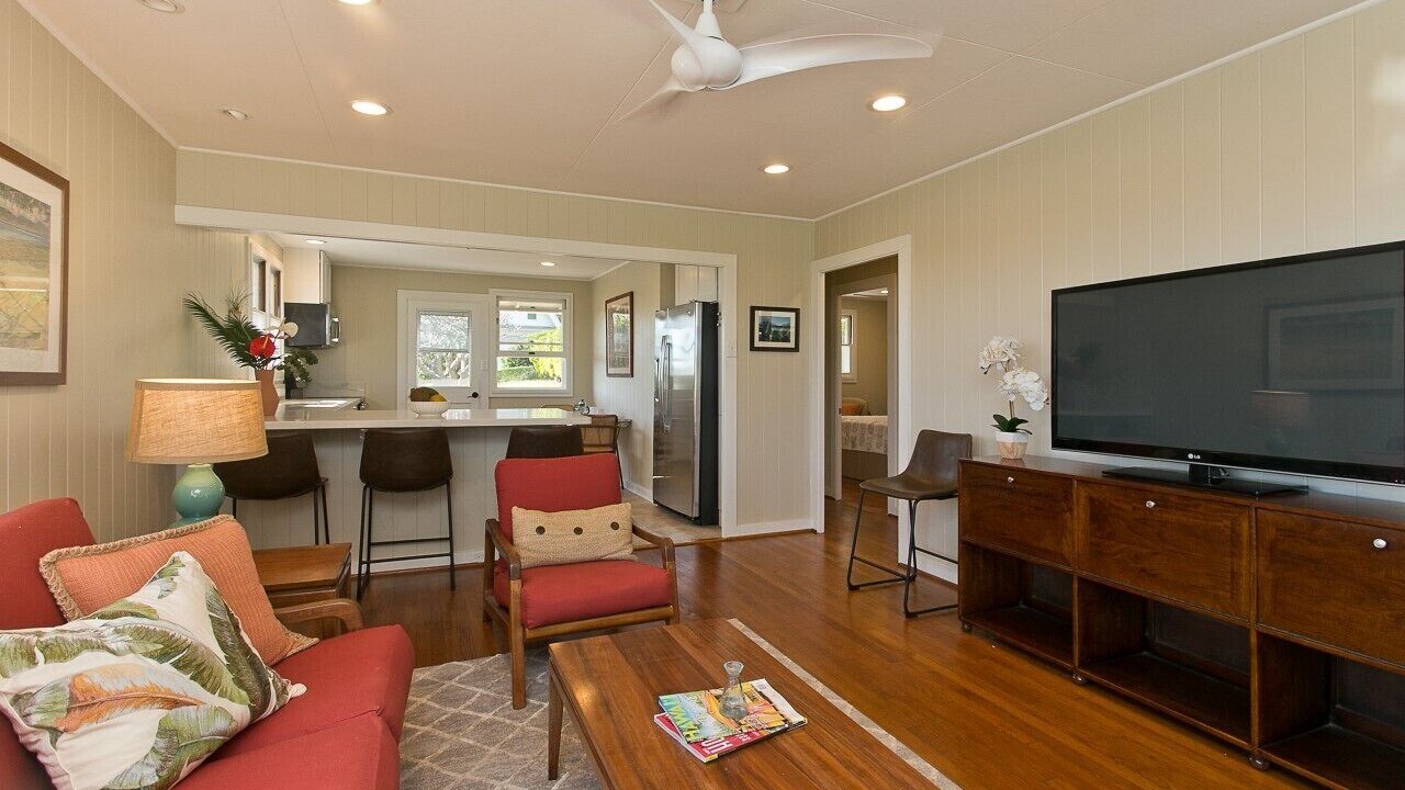 Photo of Livingroom in Manoa