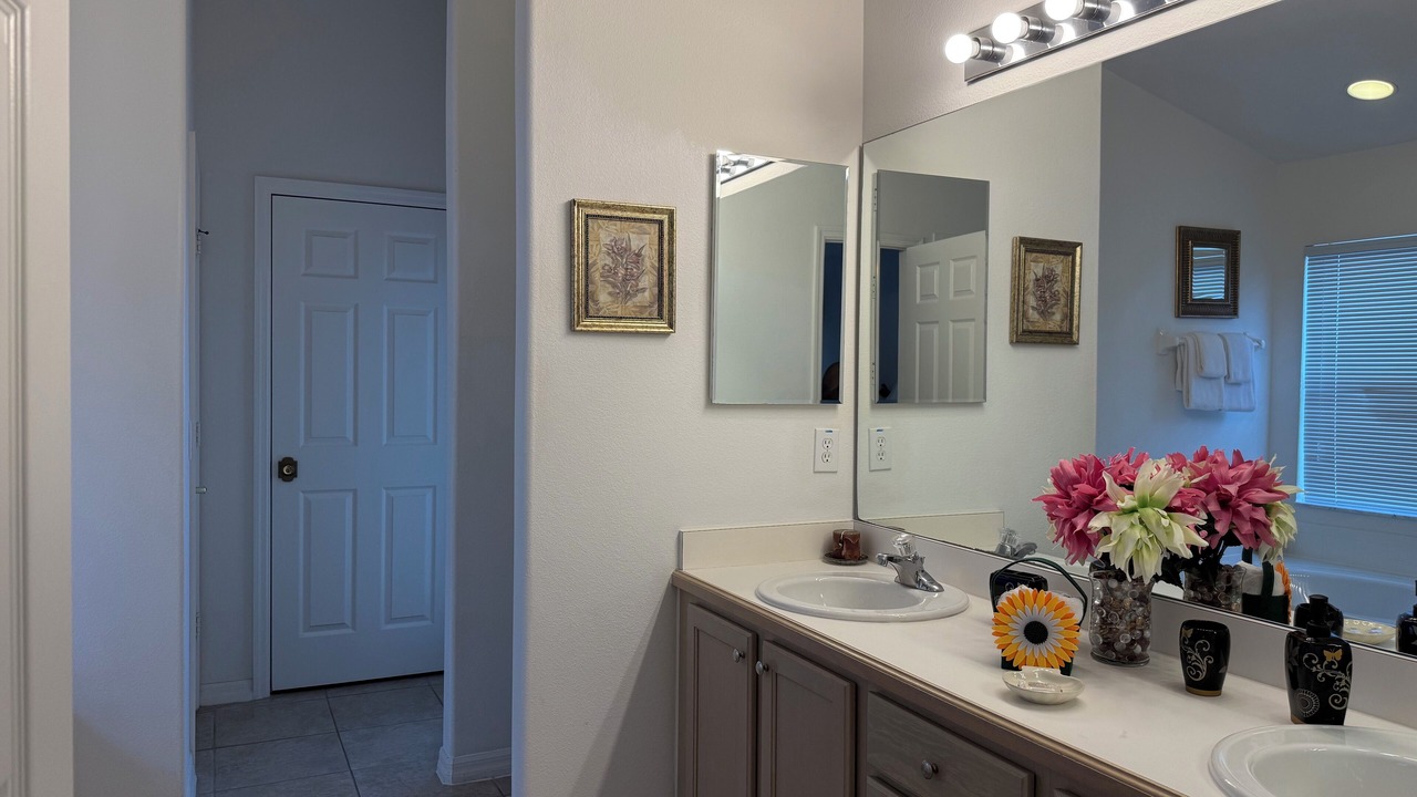 Photo of Bathroom in Windsor Palms