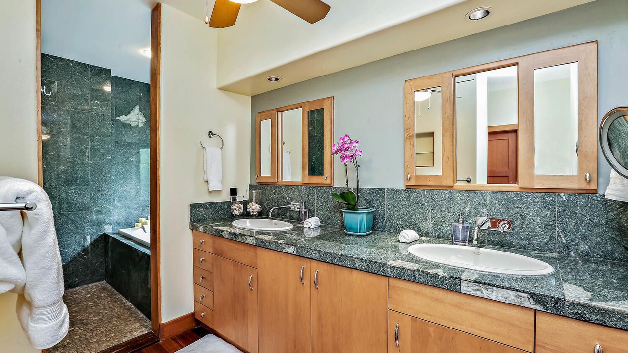 Photo of Bathroom in Princeville