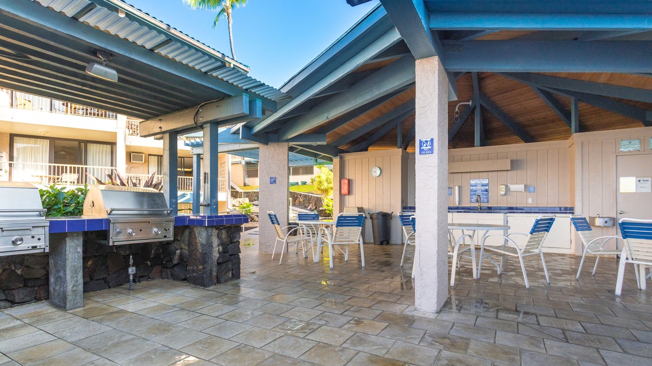 Photo of Others in Historic Kailua Village