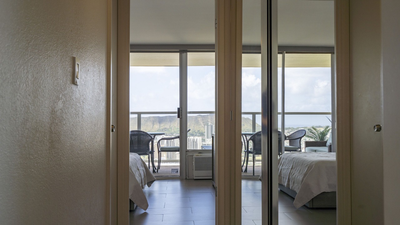 Photo of Bedroom in Waikiki