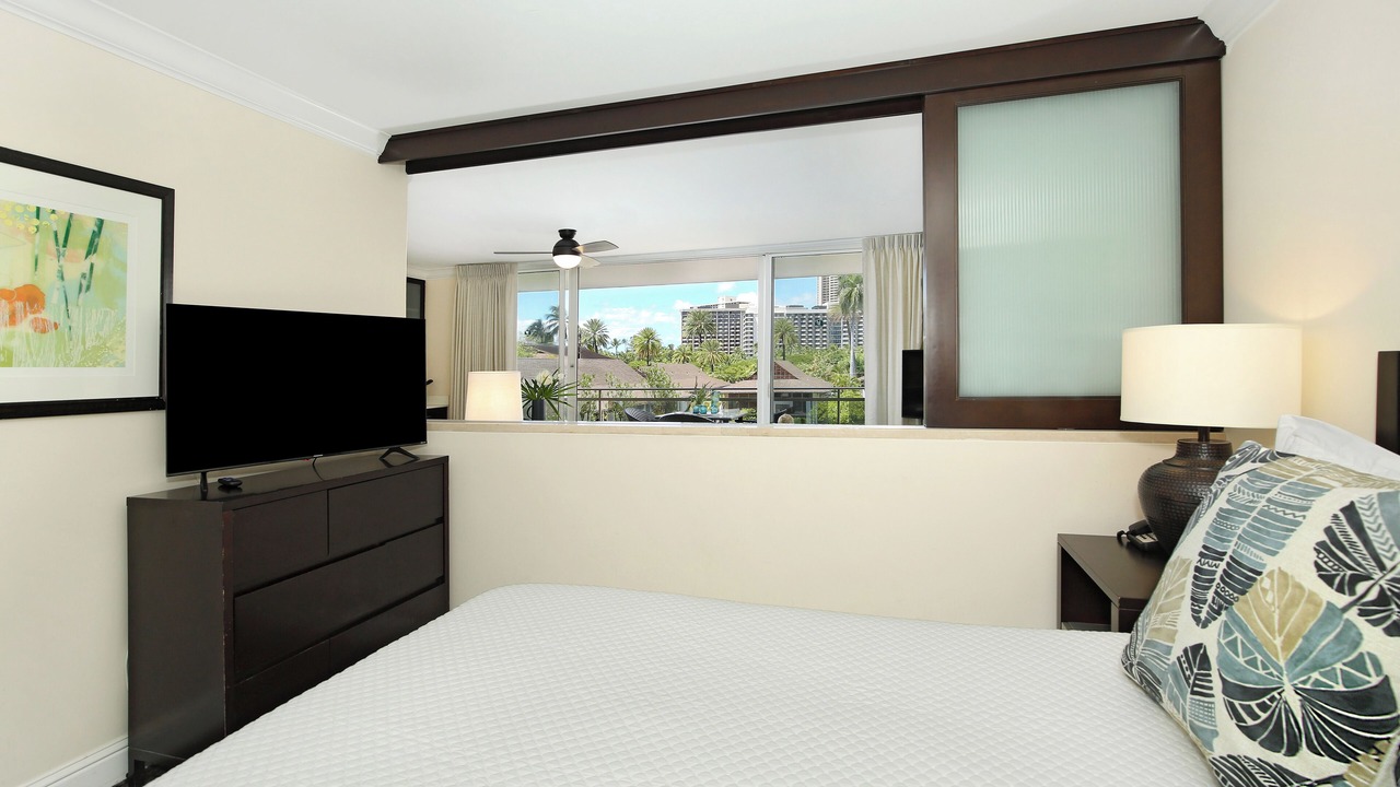 Photo of Bedroom in Waikiki