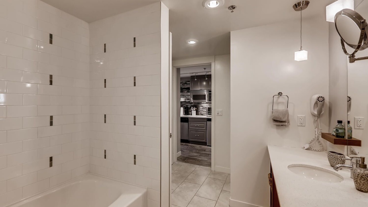 Photo of Bathroom in Lake Las Vegas