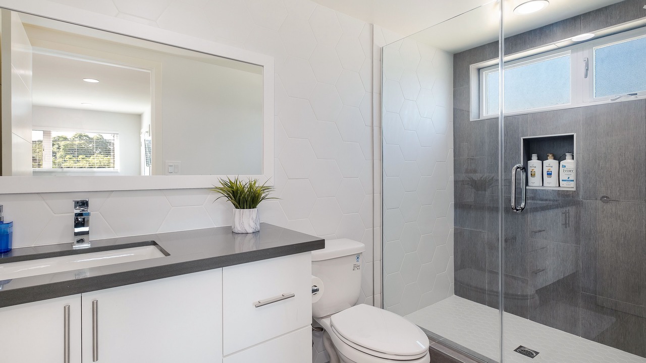 Photo of Bathroom in Hollywood