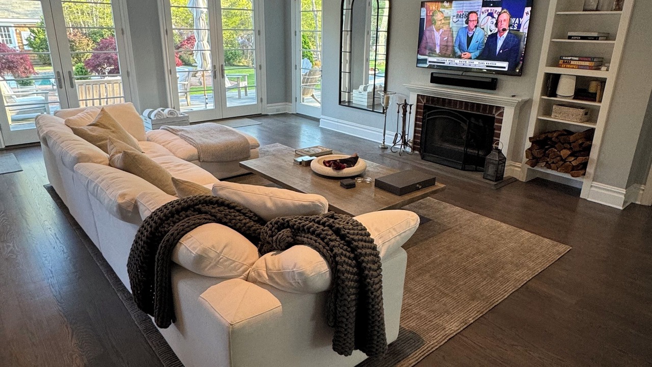 Photo of Livingroom in East Hampton