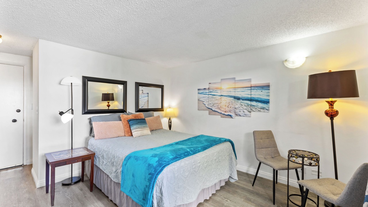 Photo of Bedroom in Waikiki