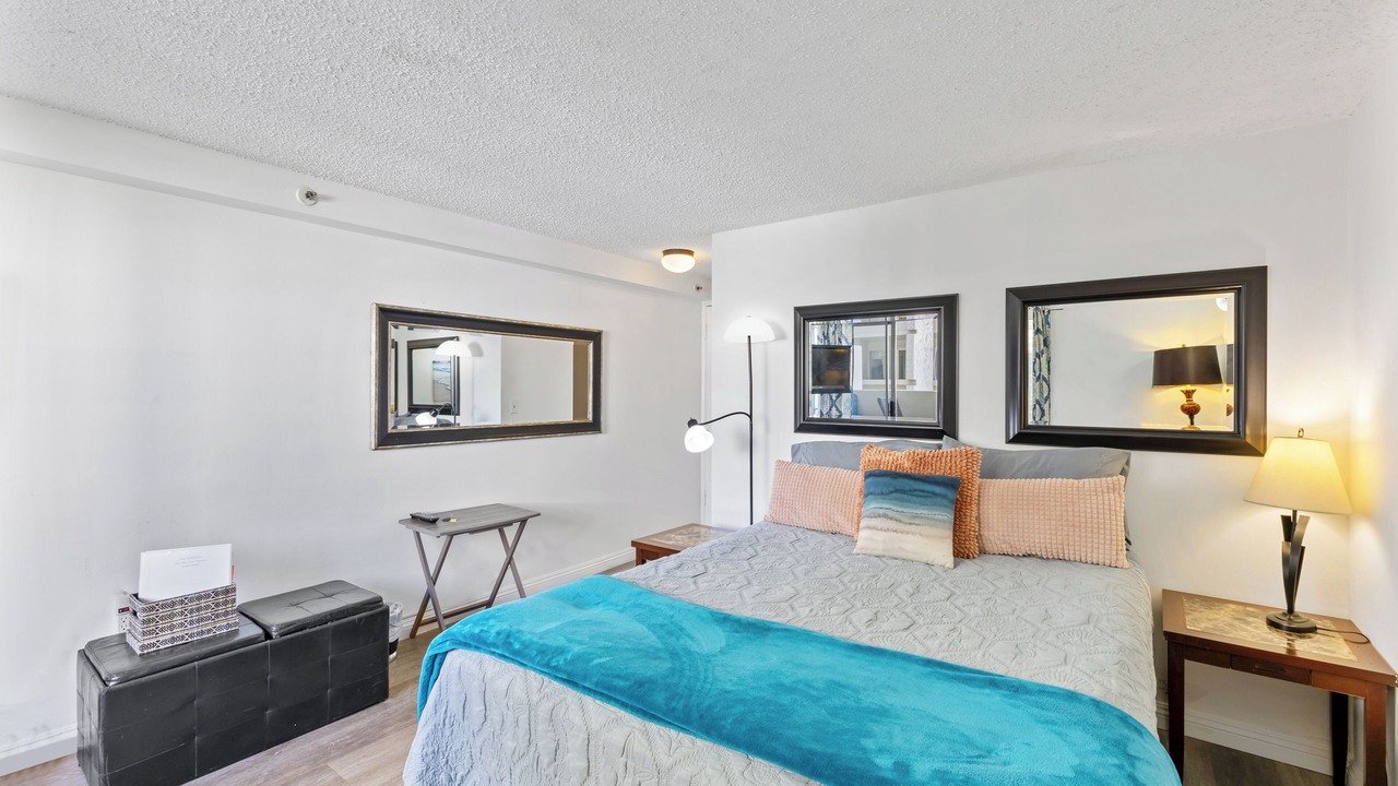 Photo of Bedroom in Waikiki