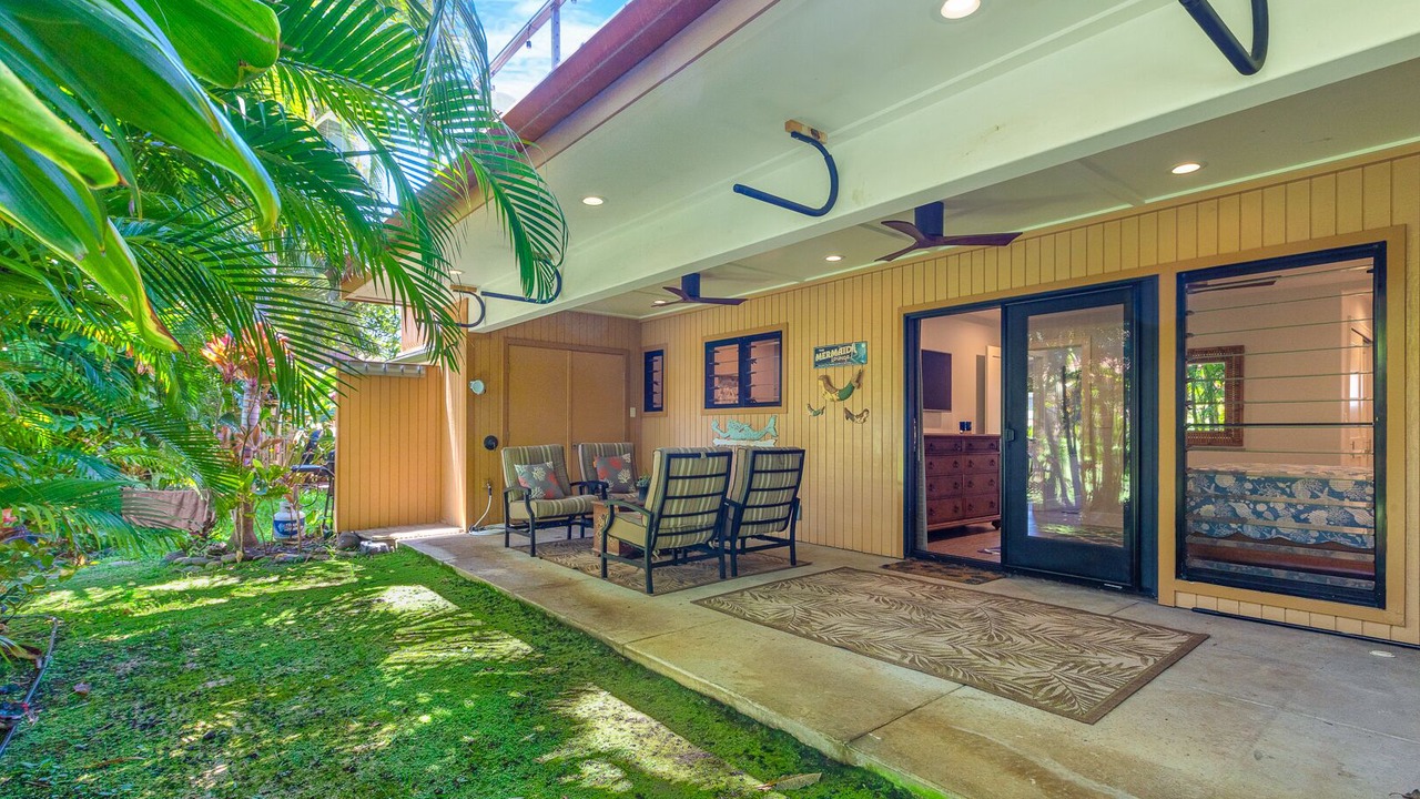 Photo of Patio Balcony in Downtown Lahaina