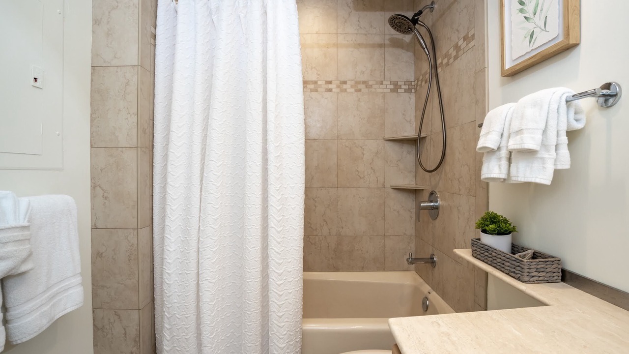 Photo of Bedroom in Wailea