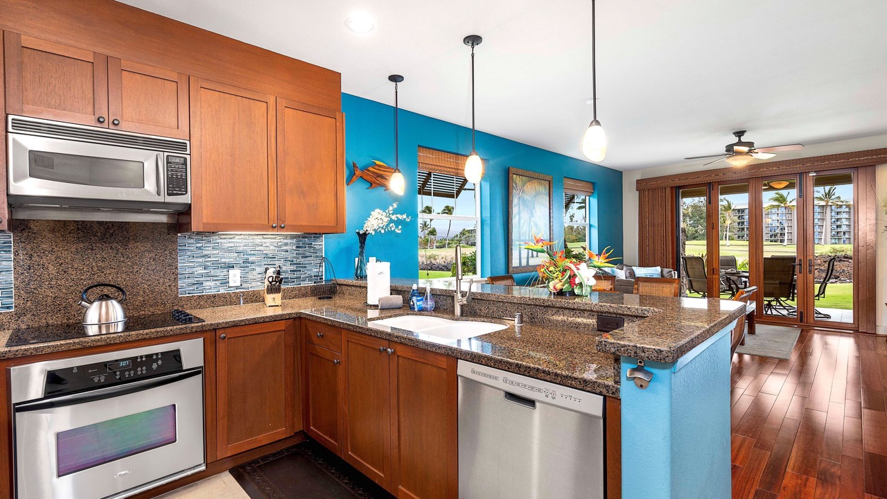 Photo of Kitchen in Waikoloa