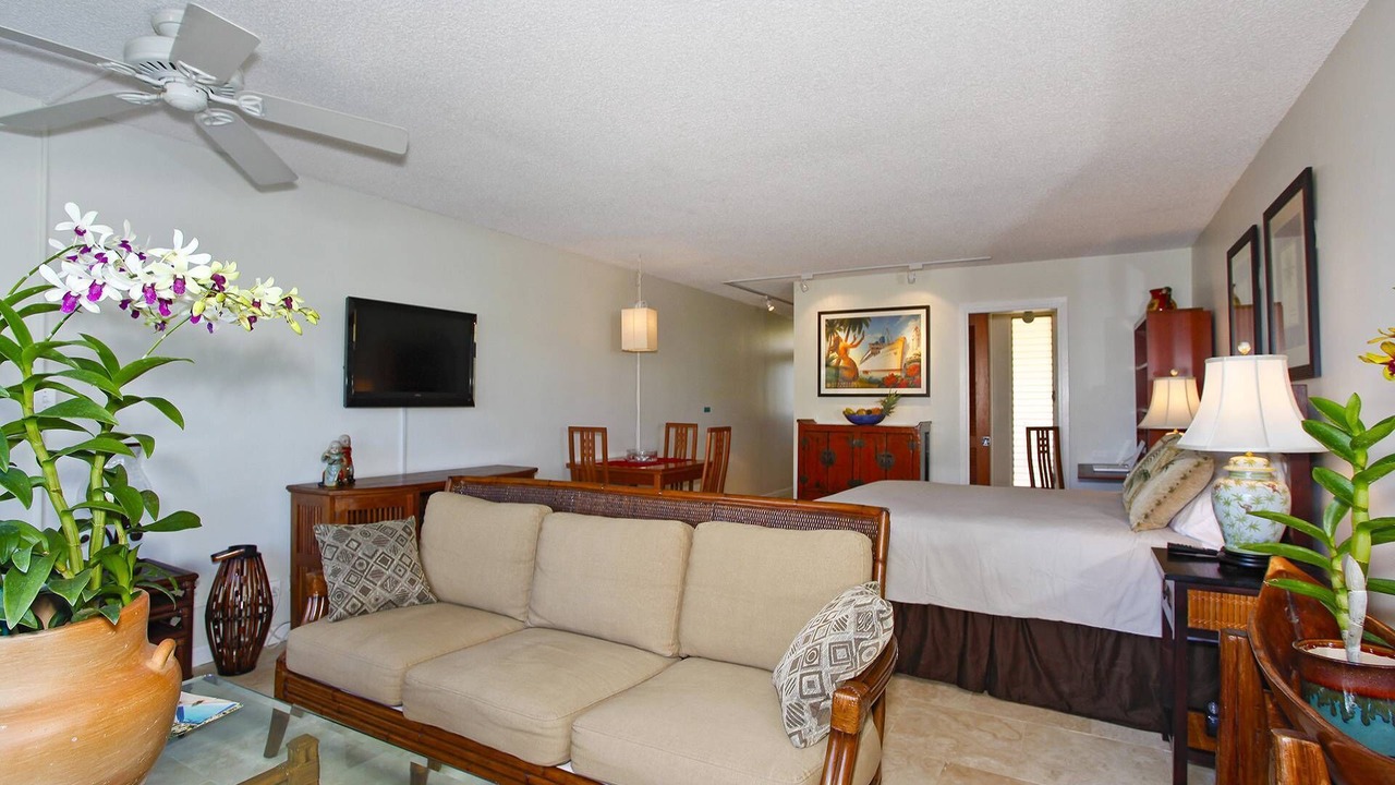 Photo of Livingroom in Diamond Head - Kapahulu - St. Louis