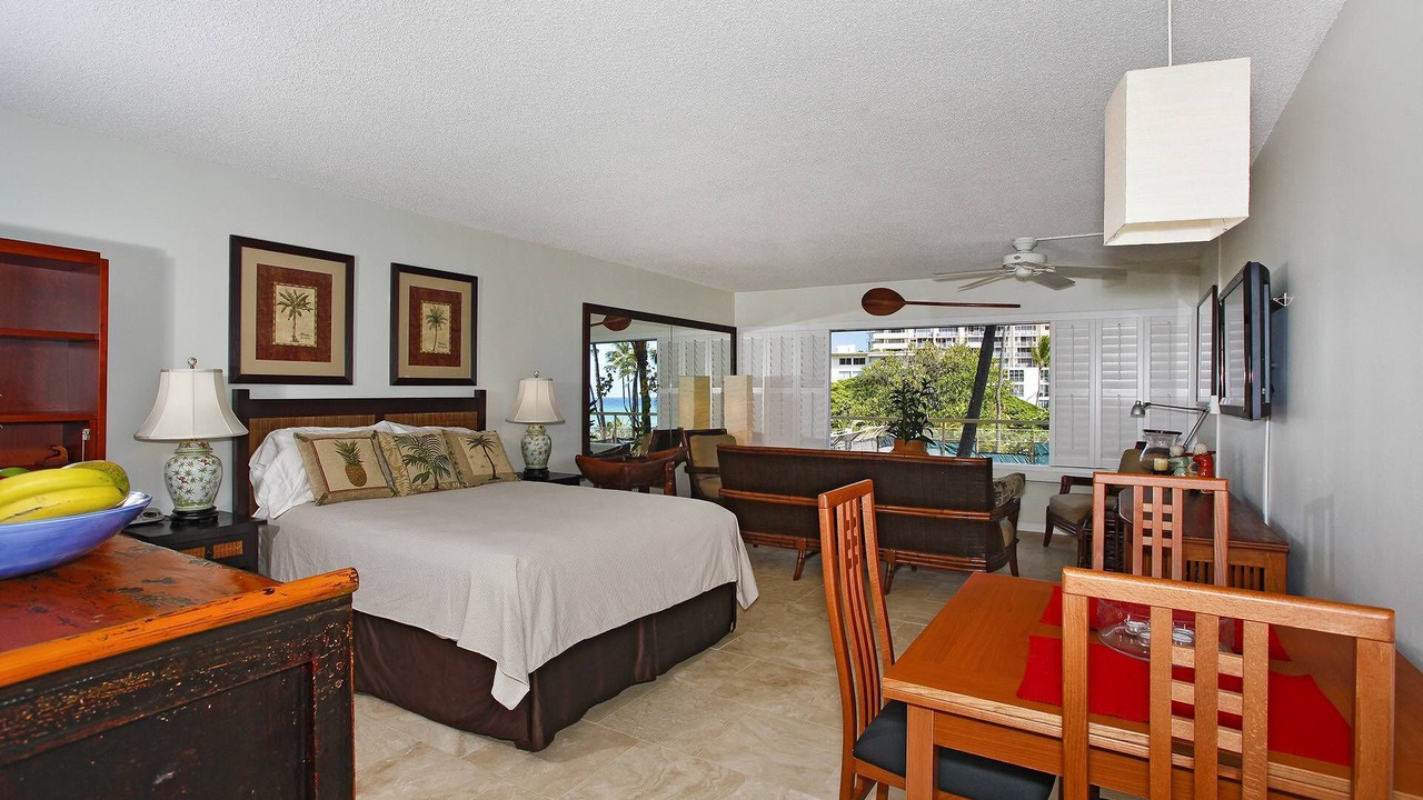 Photo of Bedroom in Diamond Head - Kapahulu - St. Louis