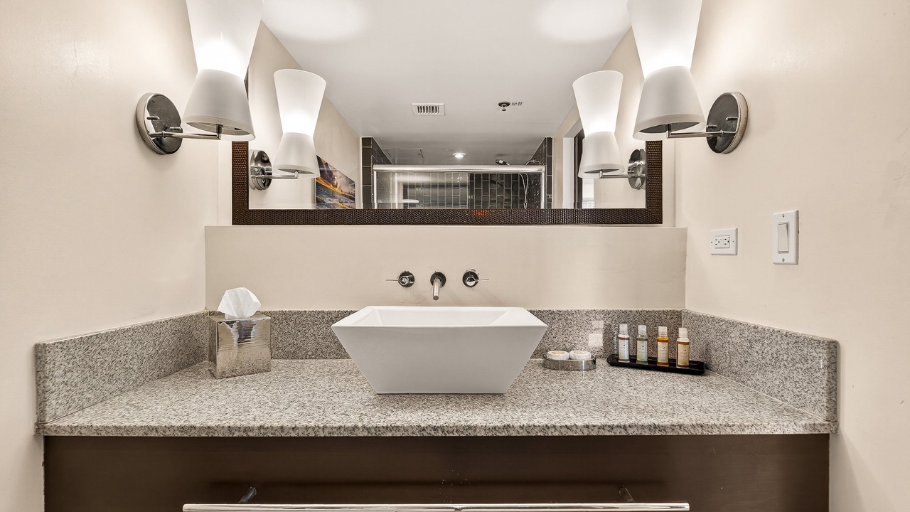Photo of Bathroom in Waikiki