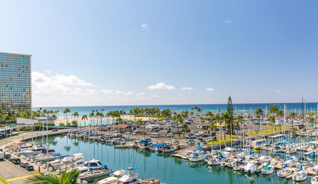 Photo of Others in Waikiki