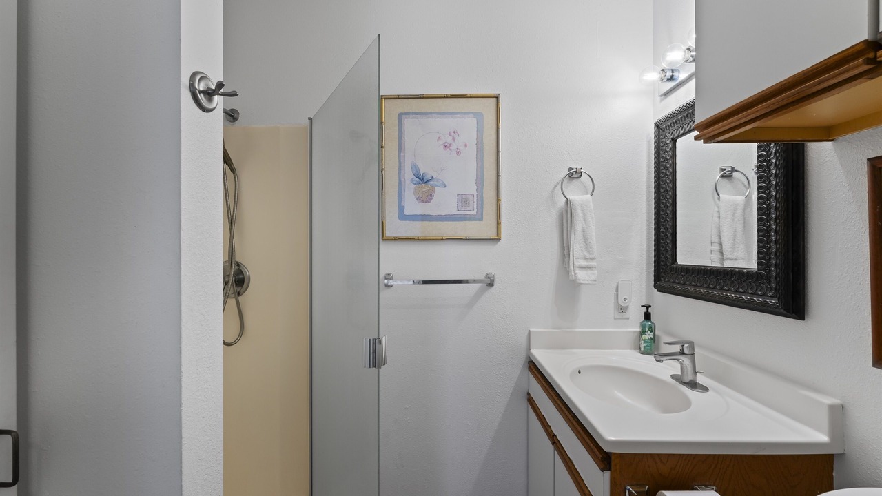 Photo of Bathroom in St Louis Heights