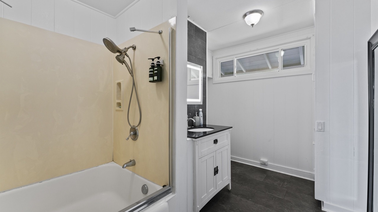 Photo of Bathroom in St Louis Heights