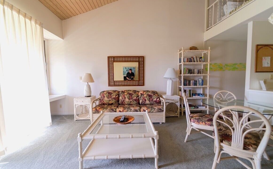 Photo of Livingroom in Kahuku