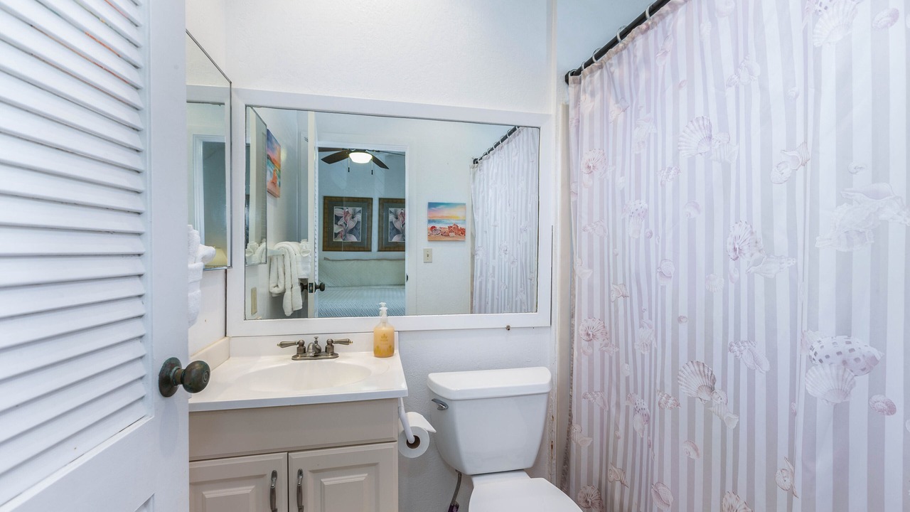 Photo of Bathroom in Lihue