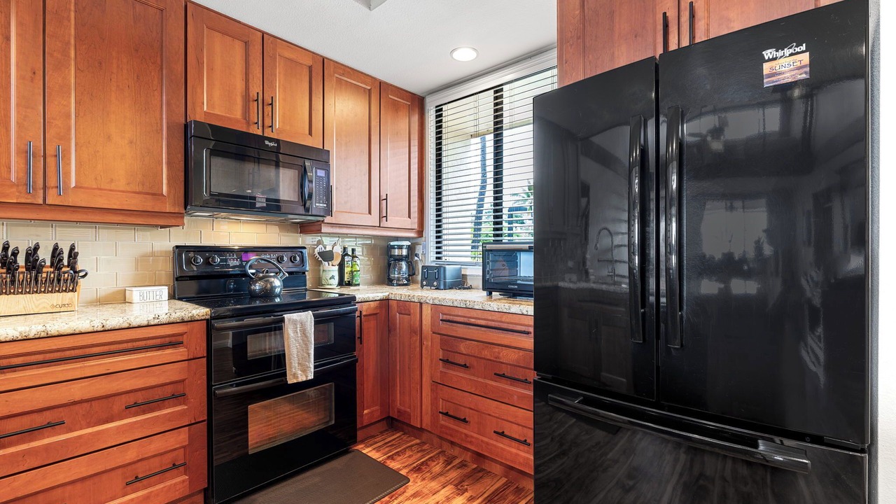 Photo of Kitchen in Kahaluu-Keauhou