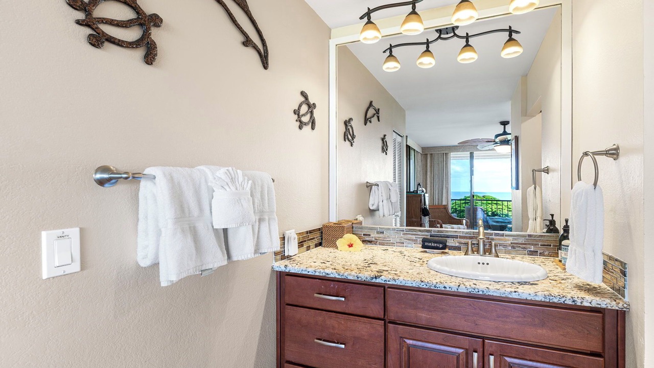 Photo of Bathroom in Kahaluu-Keauhou