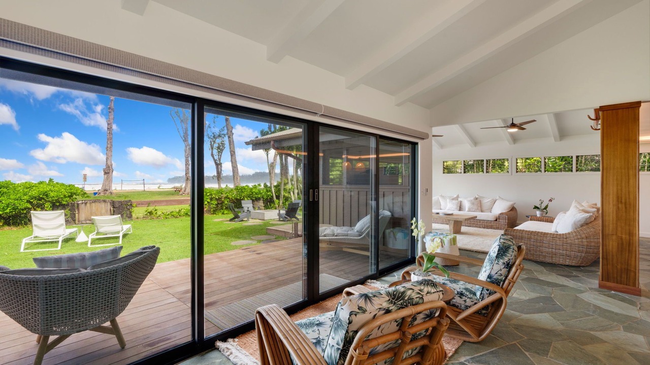 Photo of Livingroom in Hanalei