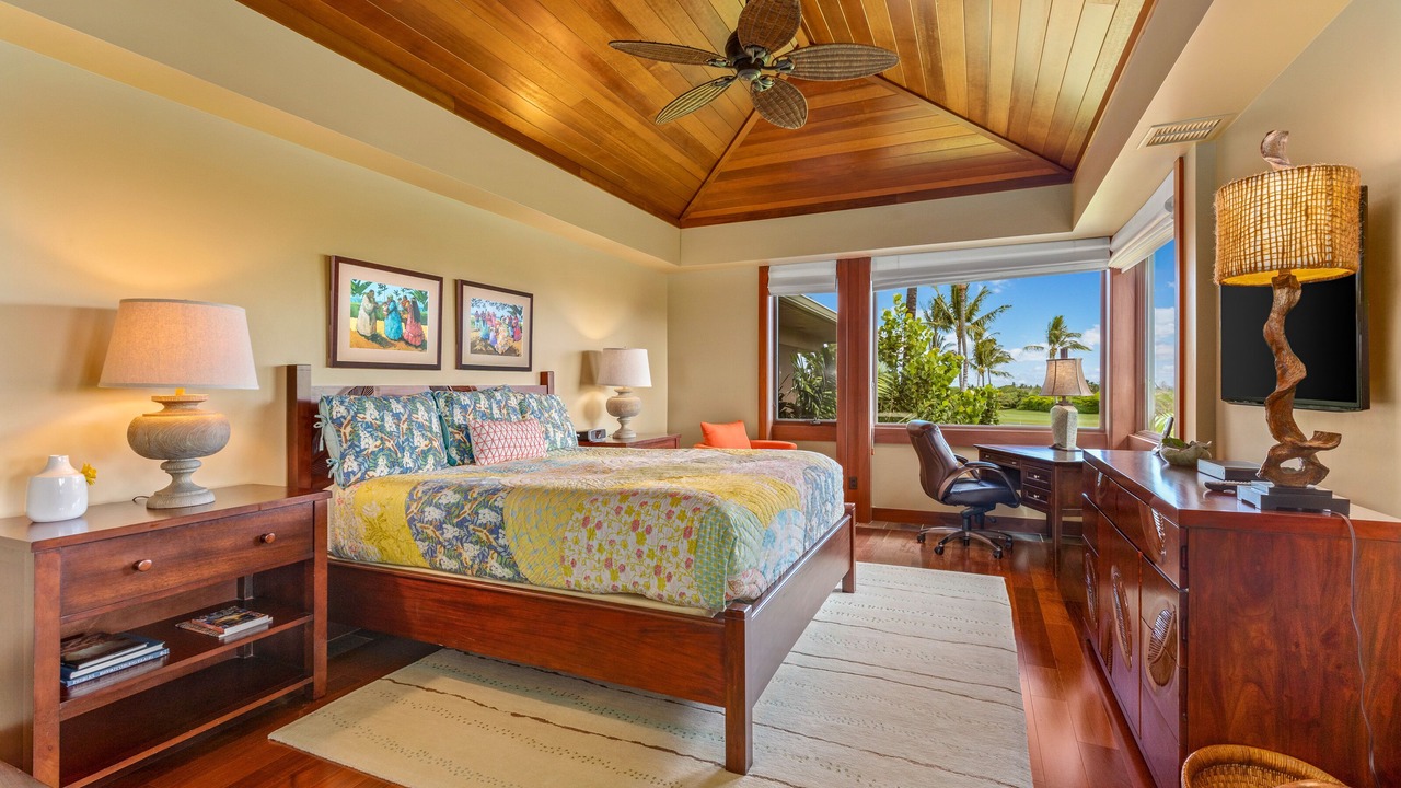 Photo of Bedroom in Kaupulehu