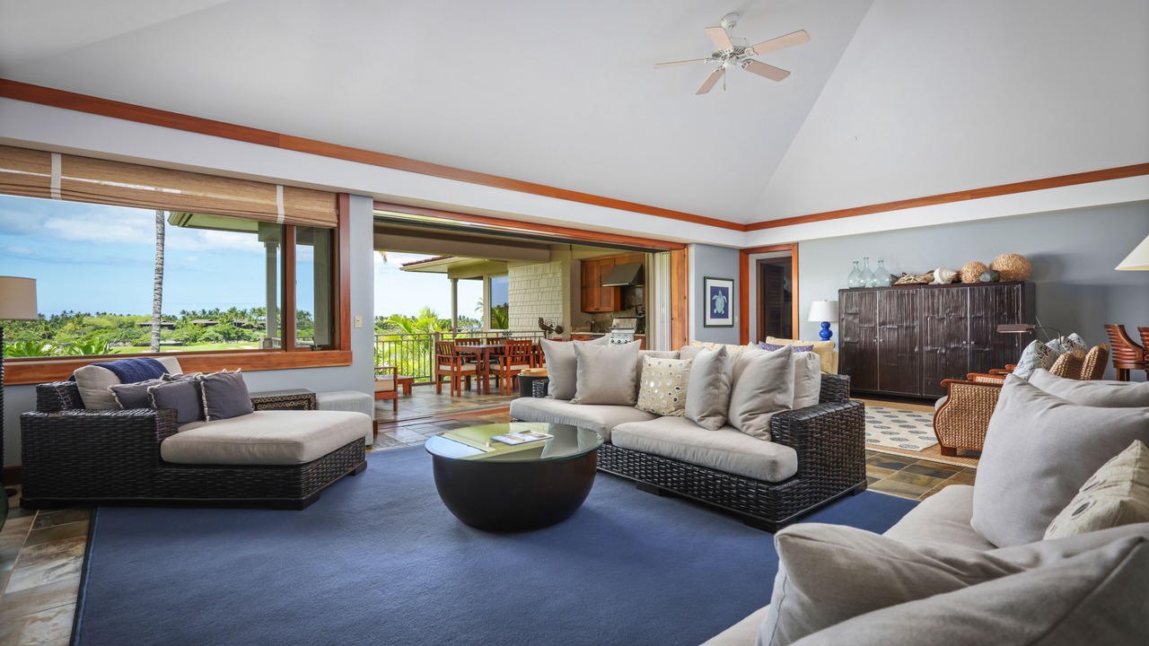 Photo of Livingroom in Kaupulehu