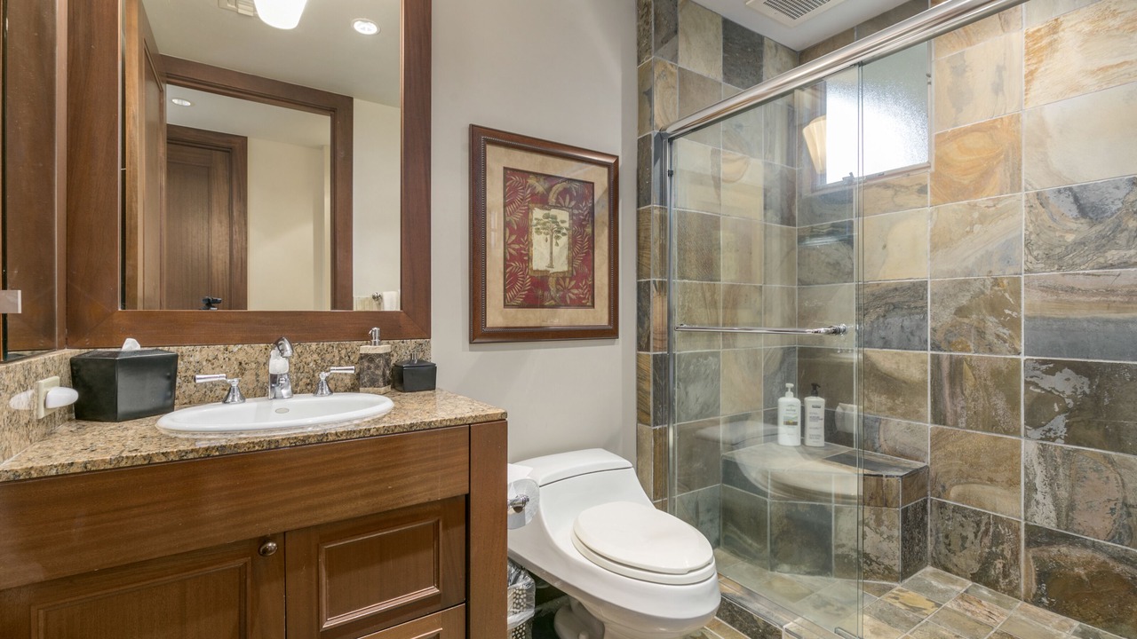 Photo of Bathroom in Kaupulehu