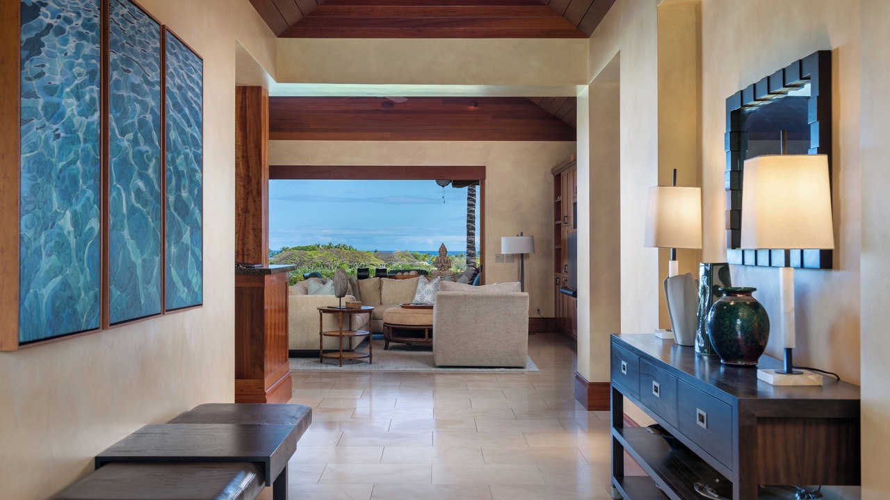 Photo of Livingroom in Kaupulehu