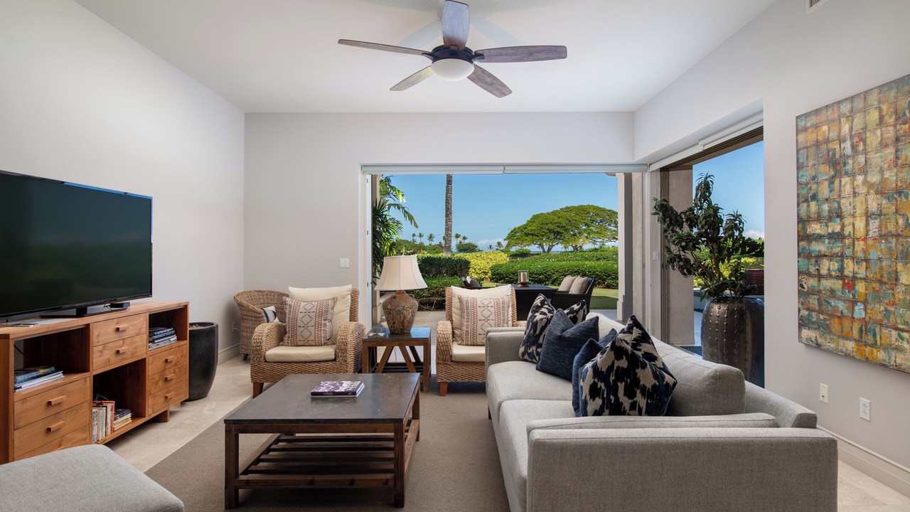Photo of Livingroom in Kaupulehu