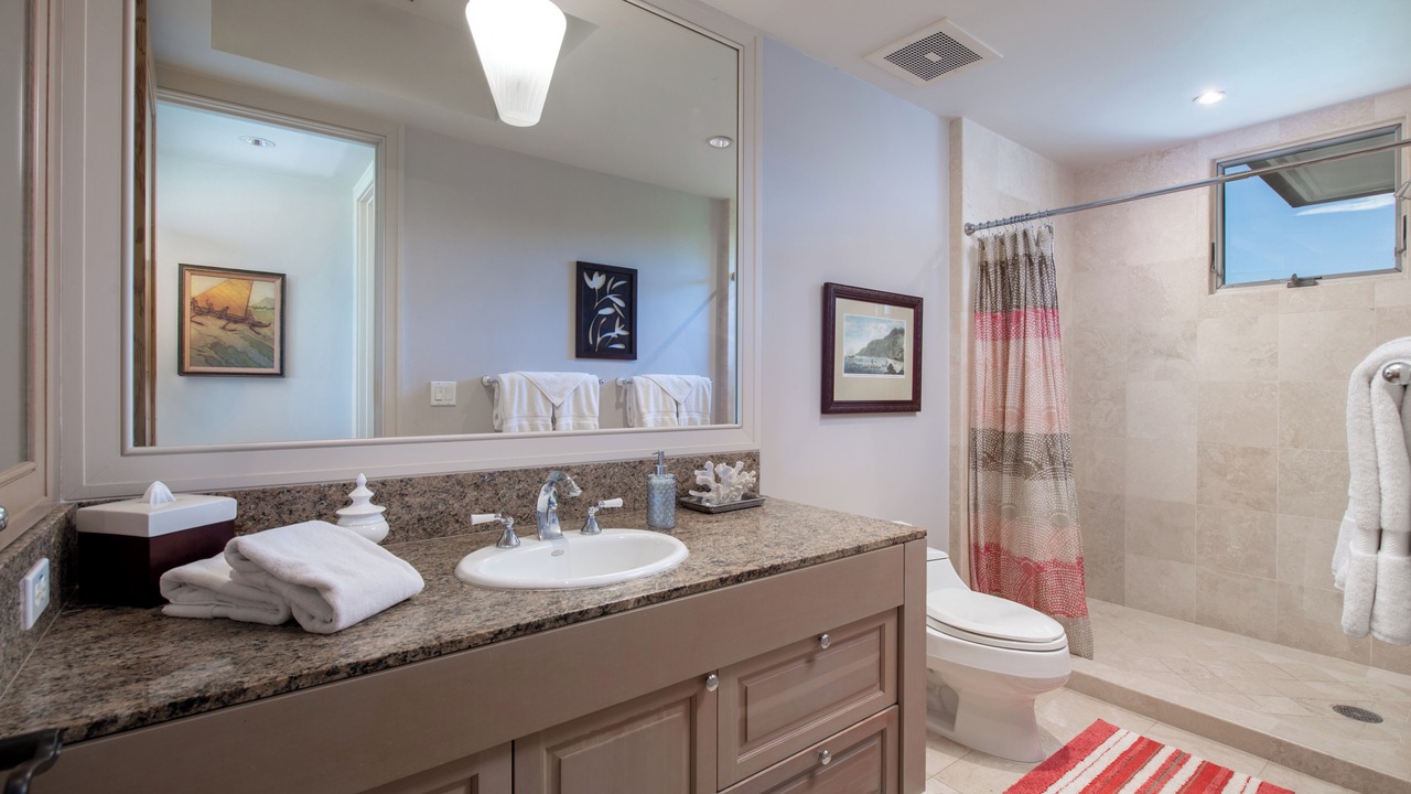 Photo of Bathroom in Kaupulehu