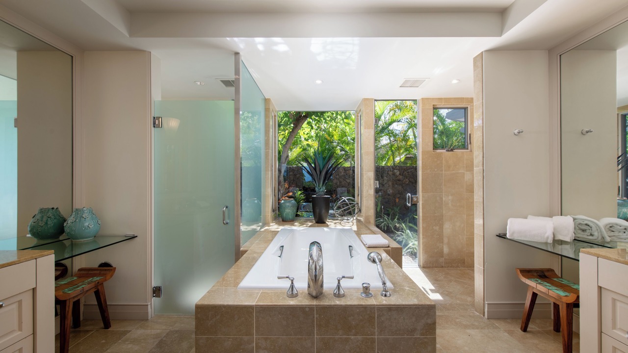 Photo of Bathroom in Kaupulehu