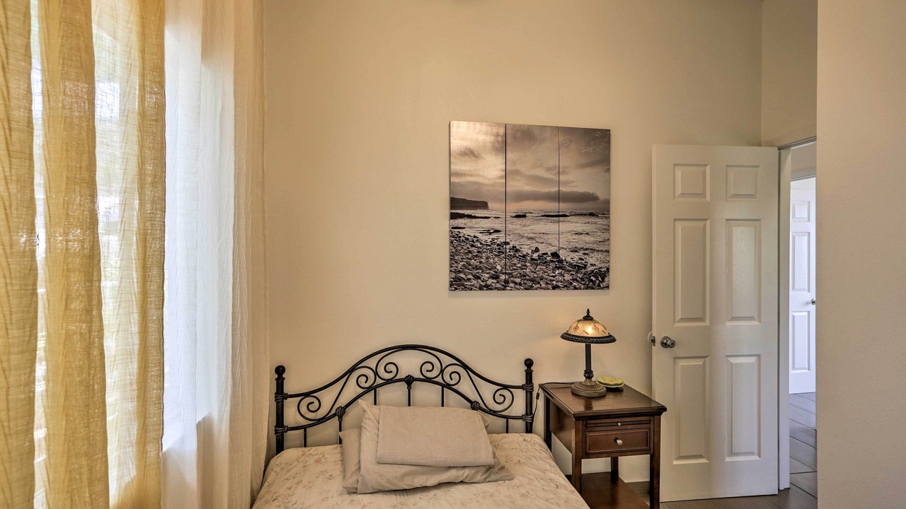 Photo of Bedroom in Pacific Heights