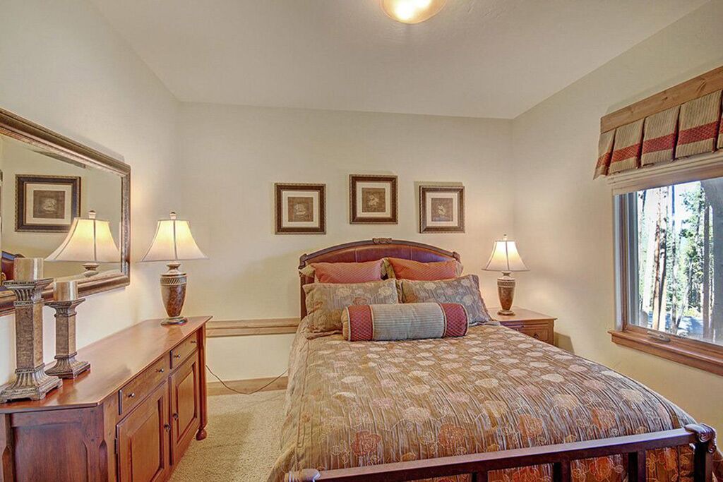 Photo of Bedroom in The Highlands